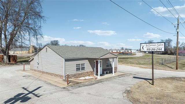 1831 N Highway 66 Route, Catoosa, OK 74015