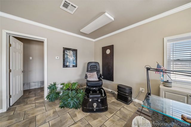 1831 N Highway 66 Route, Catoosa, OK 74015