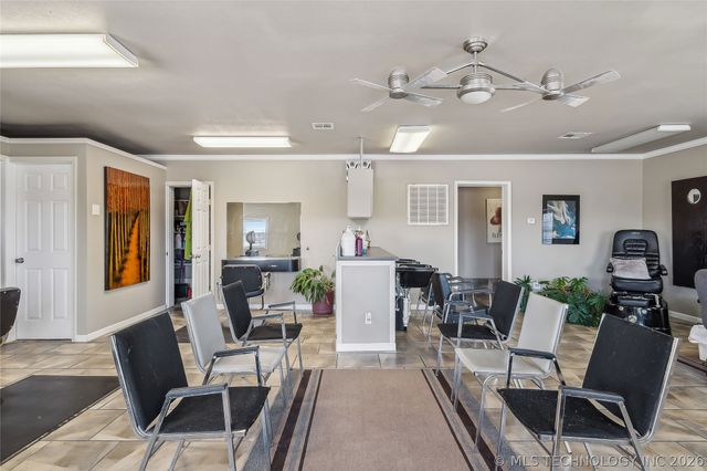 1831 N Highway 66 Route, Catoosa, OK 74015