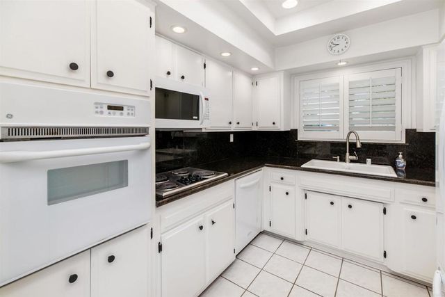 3685 Vista Campana N 61, Oceanside, CA 92057