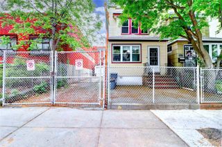 69-15 69th Place, Glendale, NY 11385
