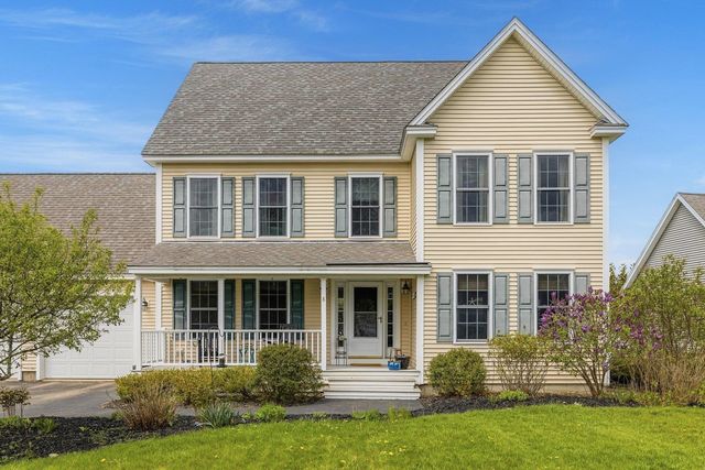 8 Mason Drive, Stratham, NH 03885