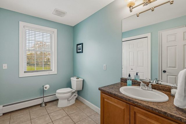 8 Mason Drive, Stratham, NH 03885