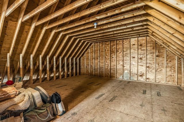 8 Mason Drive, Stratham, NH 03885