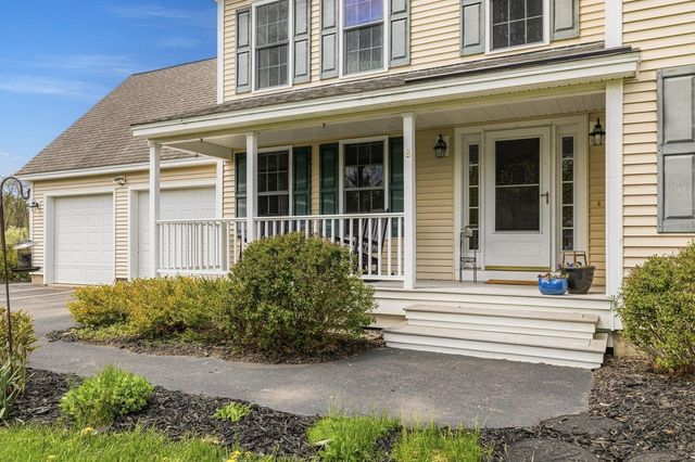 8 Mason Drive, Stratham, NH 03885