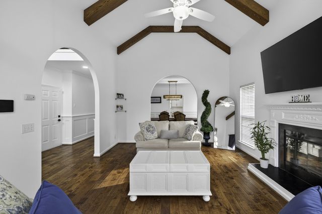 4277 October Woods Dr, Antioch, TN 37013