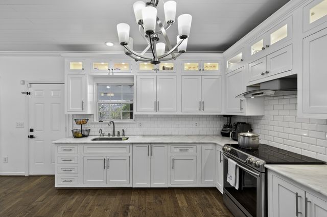 4277 October Woods Dr, Antioch, TN 37013