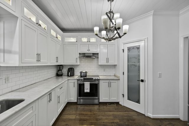 4277 October Woods Dr, Antioch, TN 37013