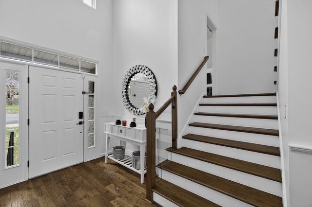 4277 October Woods Dr, Antioch, TN 37013