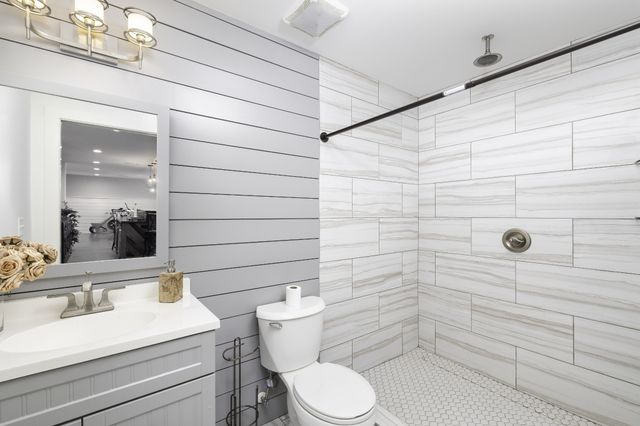 4277 October Woods Dr, Antioch, TN 37013