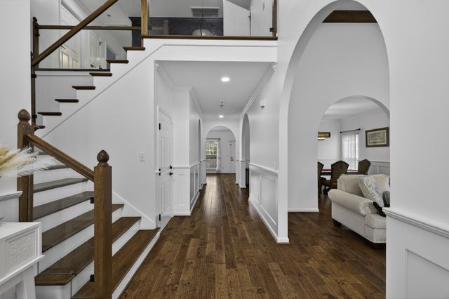 4277 October Woods Dr, Antioch, TN 37013