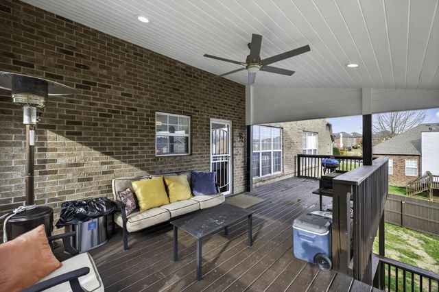 4277 October Woods Dr, Antioch, TN 37013