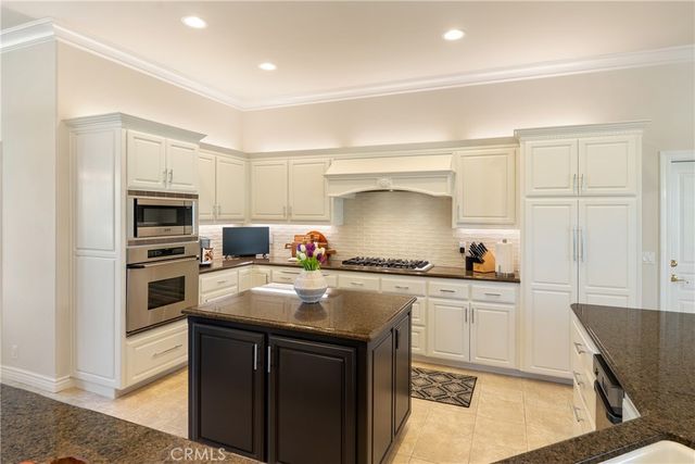 2261 Almond Springs, Paso Robles, CA 93446