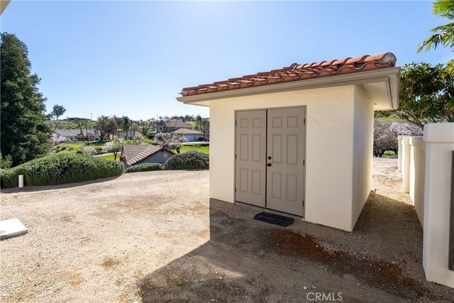 2261 Almond Springs, Paso Robles, CA 93446