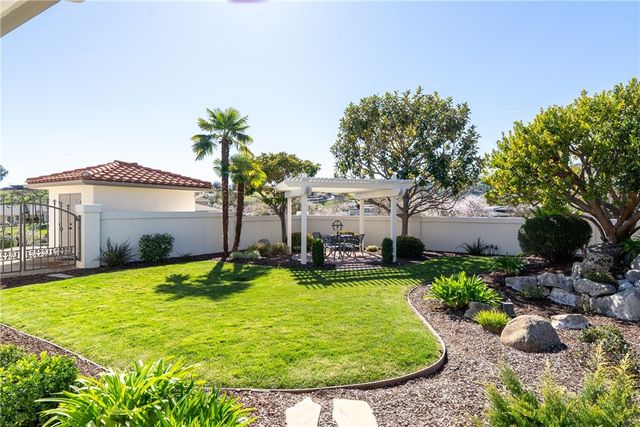 2261 Almond Springs, Paso Robles, CA 93446