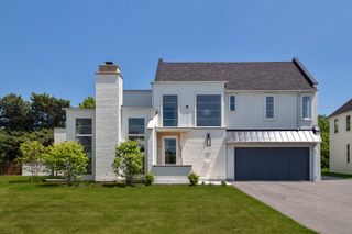 535 Kensington Court, Hinsdale, IL 60521