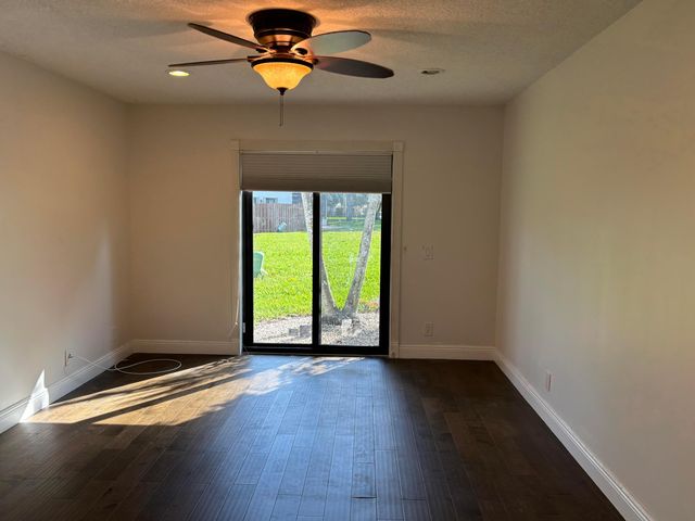 2199 Charleston, Weston, FL 33326