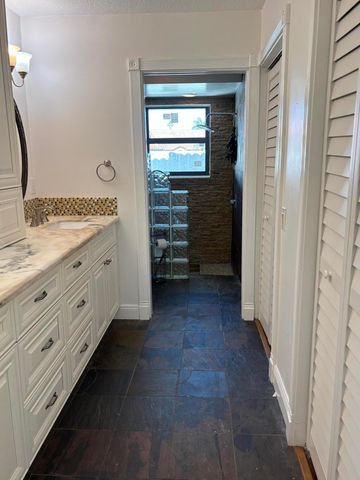 2199 Charleston, Weston, FL 33326