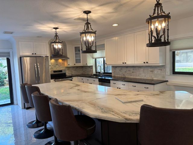 2199 Charleston, Weston, FL 33326