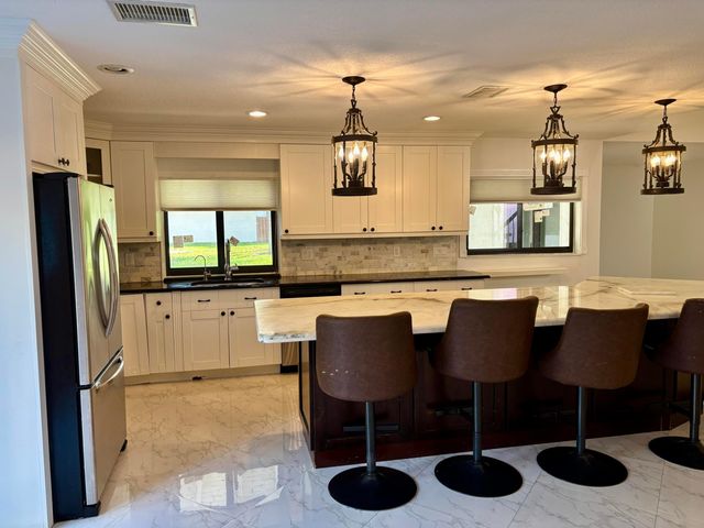 2199 Charleston, Weston, FL 33326