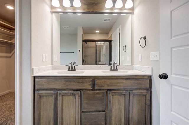 9005 SW 48th Terrace, Oklahoma City, OK 73179
