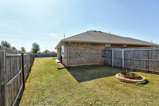 9005 SW 48th Terrace, Oklahoma City, OK 73179