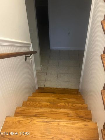 667 Hassler Mill Rd, Harriman, TN 37748