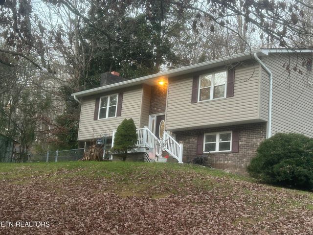 667 Hassler Mill Rd, Harriman, TN 37748