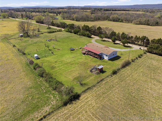 28560 S 75th E, Porum, OK 74455