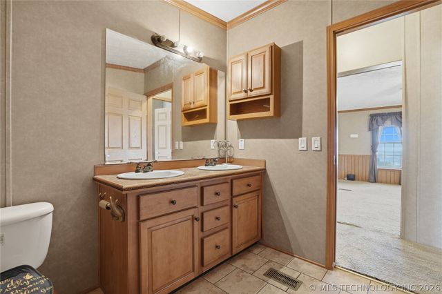 28560 S 75th E, Porum, OK 74455