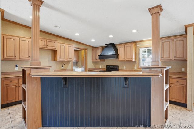 28560 S 75th E, Porum, OK 74455