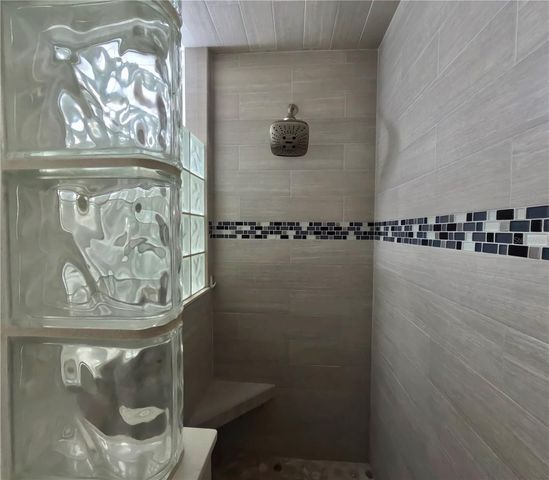 4902 THONOTOSASSA ROAD, Plant City, FL 33565