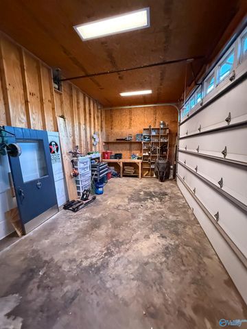 1030 Roseland Lane, Southside, AL 35907