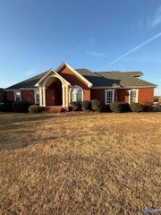 1030 Roseland Lane, Southside, AL 35907