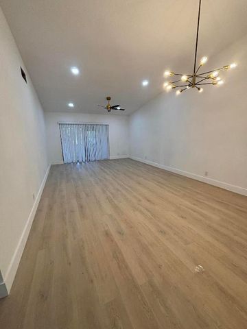 544 Shady Pine Way A, Greenacres, FL 33415