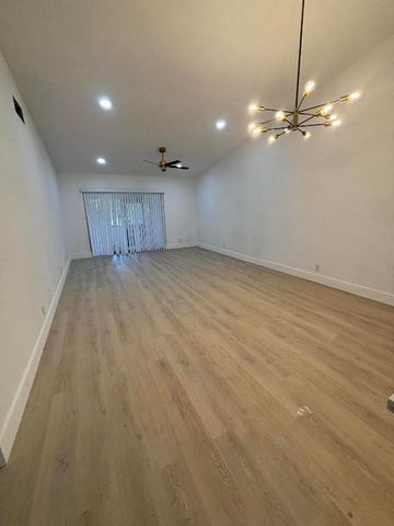 544 Shady Pine Way A, Greenacres, FL 33415