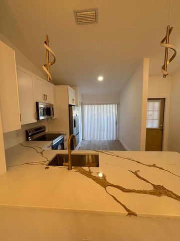 544 Shady Pine Way A, Greenacres, FL 33415