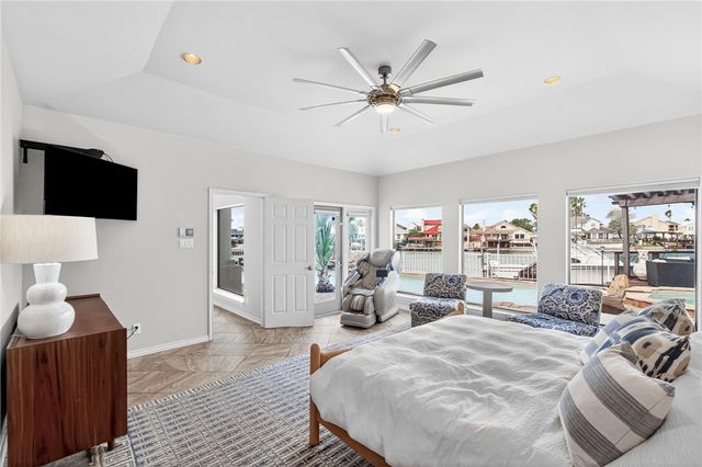 13802 Gunwale Dr, Corpus Christi, TX 78418