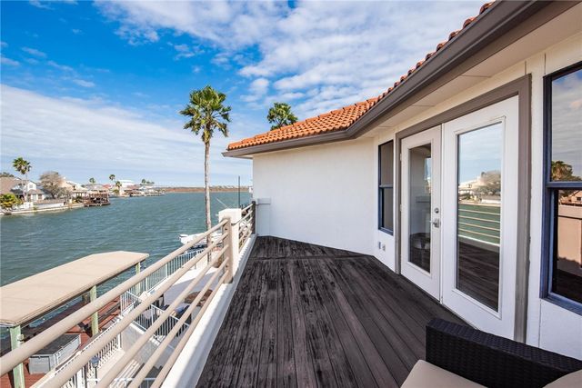 13802 Gunwale Dr, Corpus Christi, TX 78418