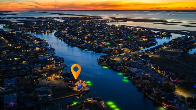 13802 Gunwale Dr, Corpus Christi, TX 78418
