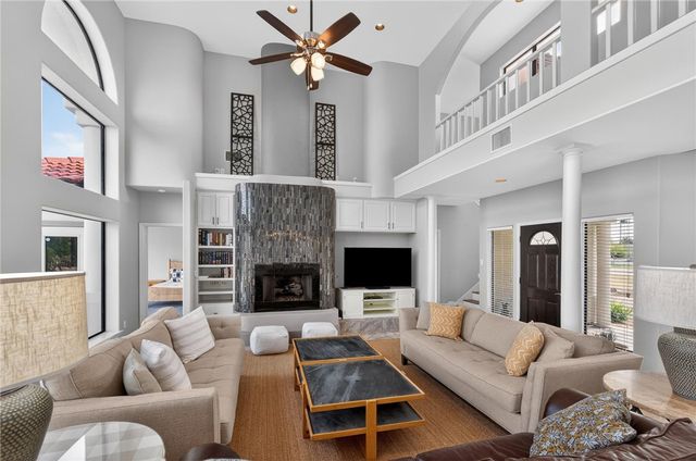 13802 Gunwale Dr, Corpus Christi, TX 78418