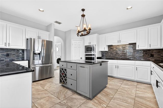 13802 Gunwale Dr, Corpus Christi, TX 78418