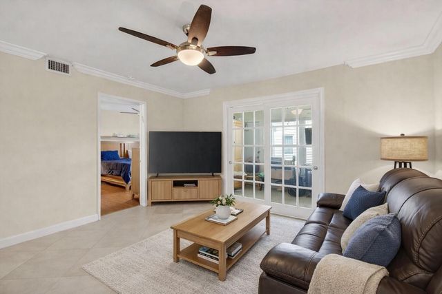 19000 Stewart Circle 4, Boca Raton, FL 33496