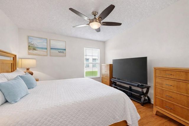 19000 Stewart Circle 4, Boca Raton, FL 33496