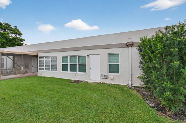 19000 Stewart Circle 4, Boca Raton, FL 33496