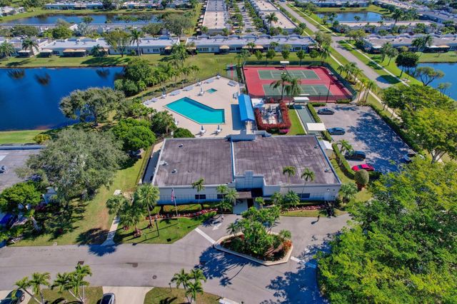19000 Stewart Circle 4, Boca Raton, FL 33496