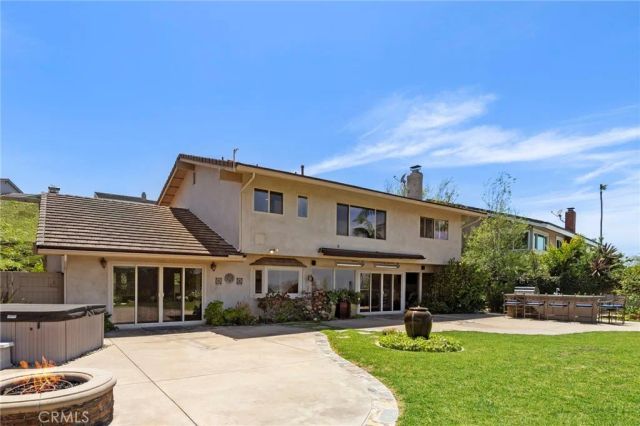 26 Mission Bay Drive, Corona Del Mar, CA 92625