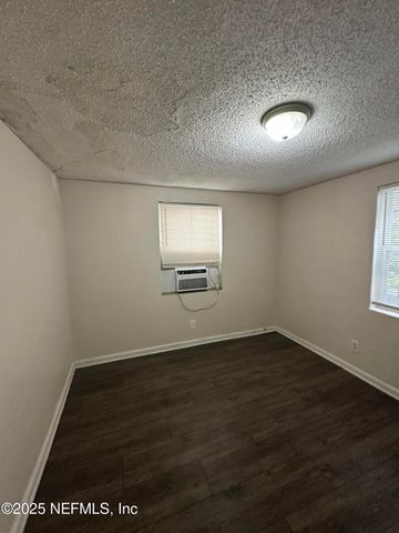 1325 W 25TH Street, Jacksonville, FL 32209
