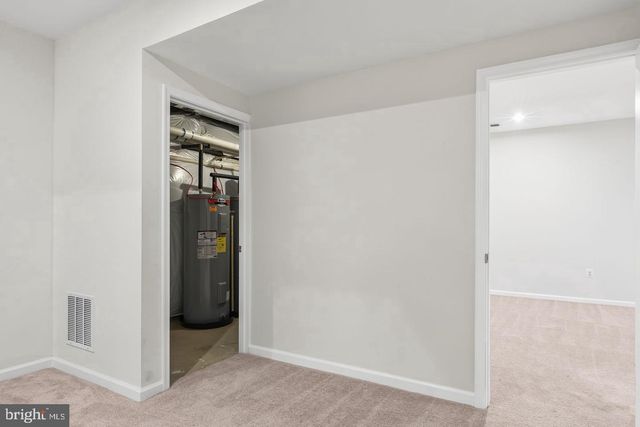 18270 MOSS GARDEN RD, Dumfries, VA 22026