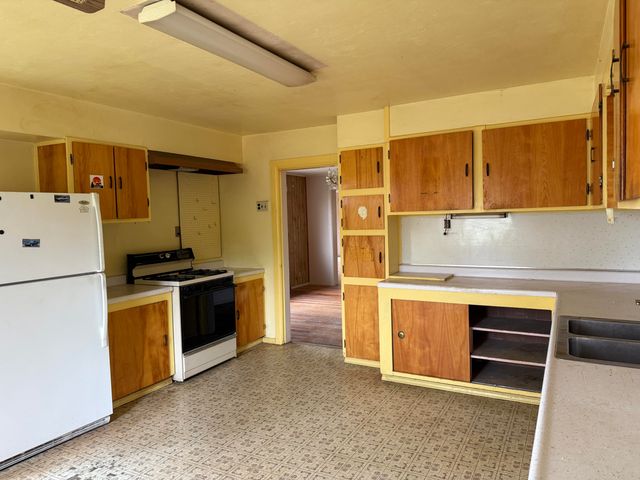 43045 Bridge Street, Fall River Mills, CA 96028